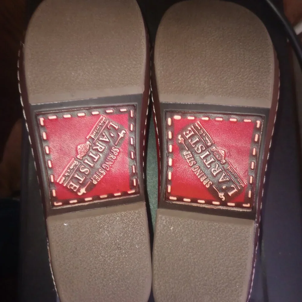 L'Artiste Burbank Spring Step clogs - Picture 3 of 5
